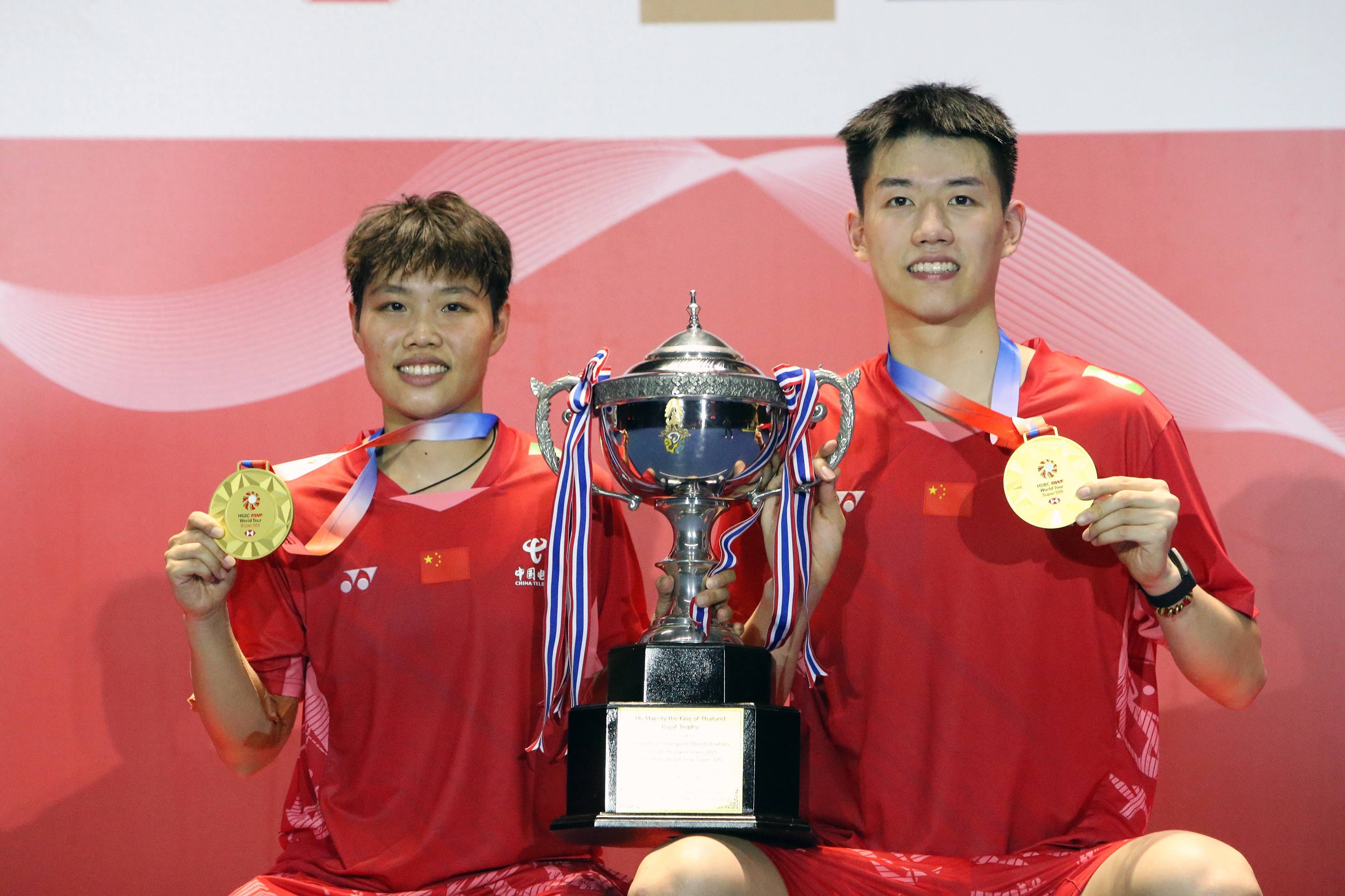 泰国羽毛球队险胜日本羽毛球队，安赛龙关键制胜