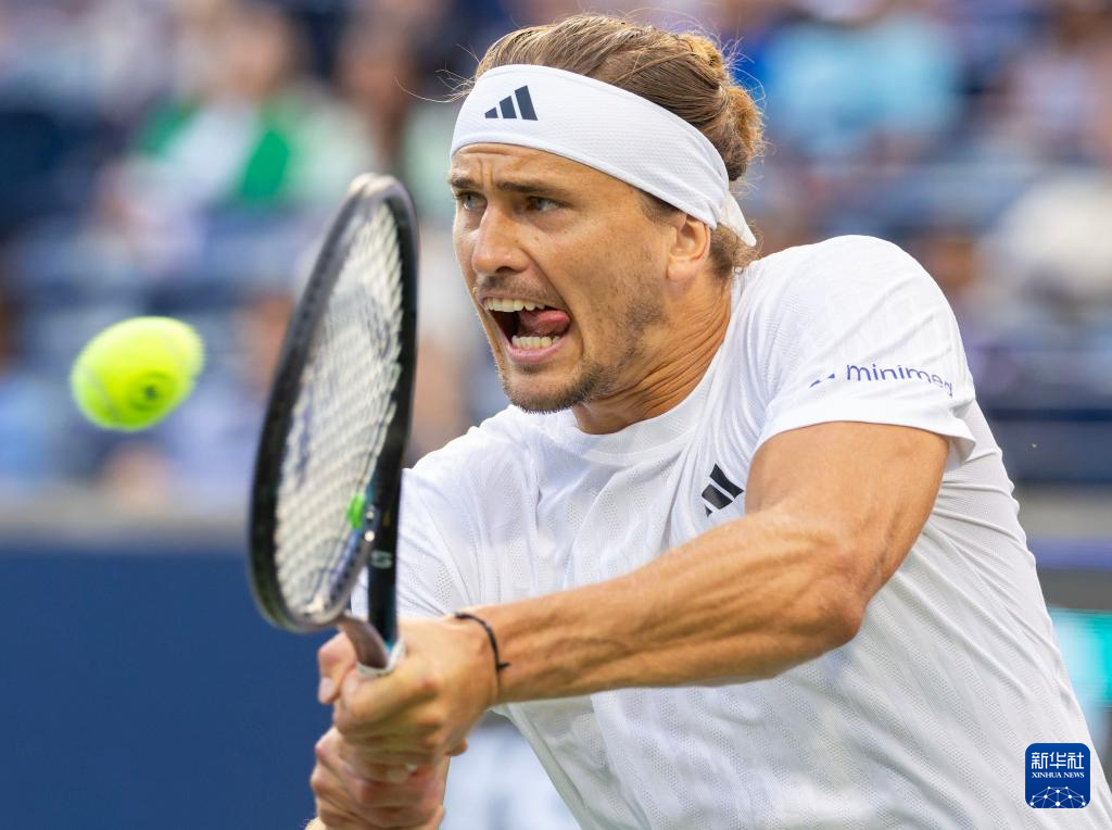 拉沃尔杯逆转联合杯，兹维列夫刷新纪录