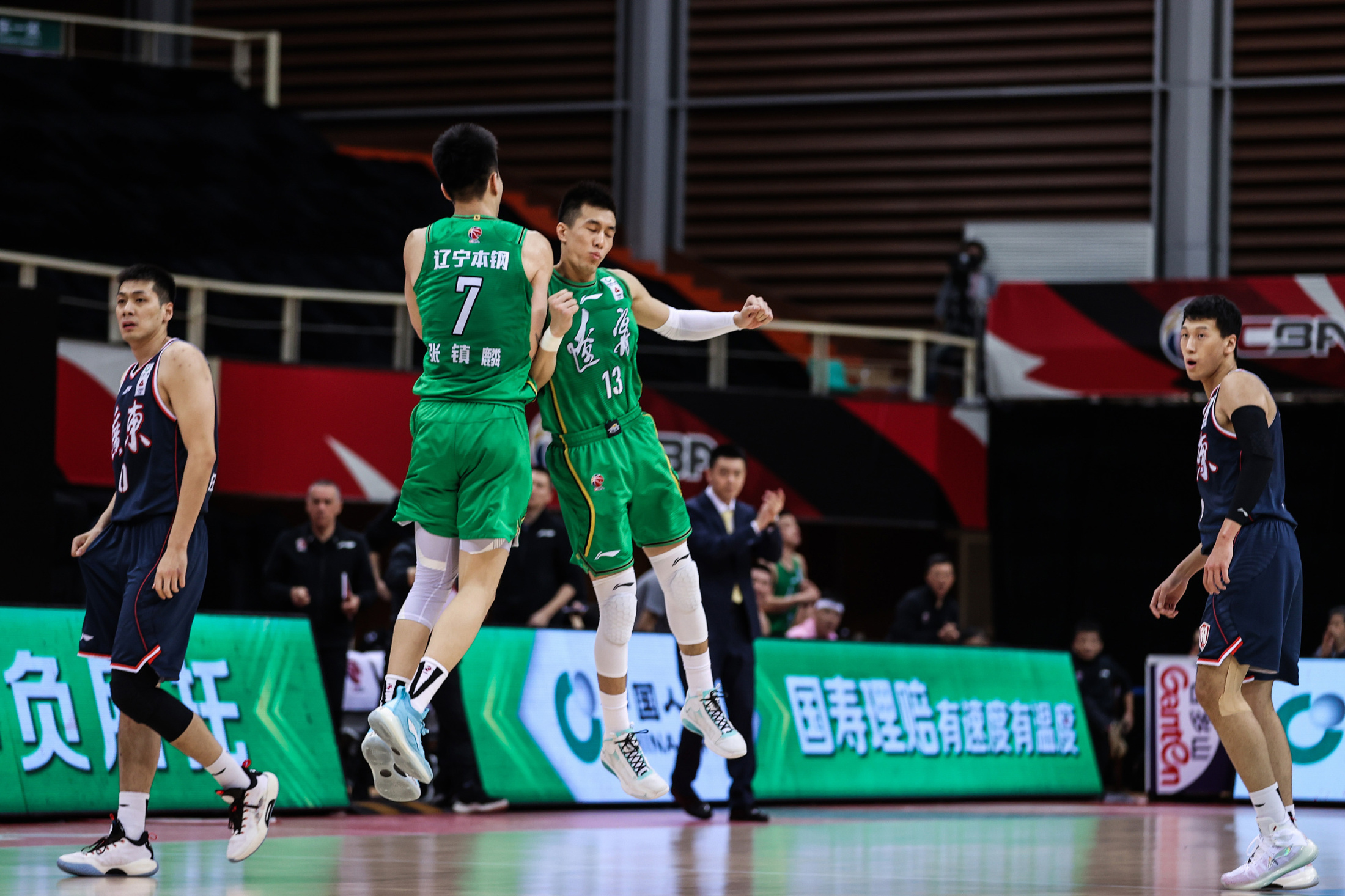 76人碾压山西队，郭艾伦统治全场