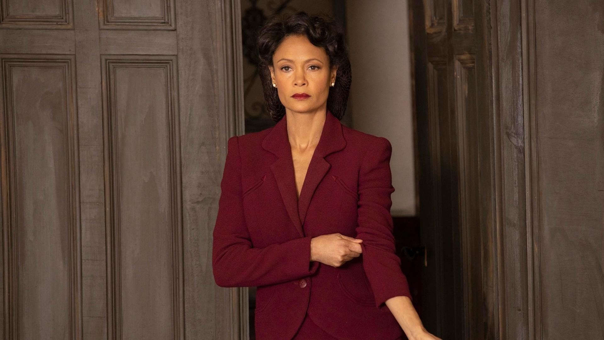 弗拉霍维奇爆发之夜,勒沃库森战术打穿几内亚,揭示欧洲足球的降维打击